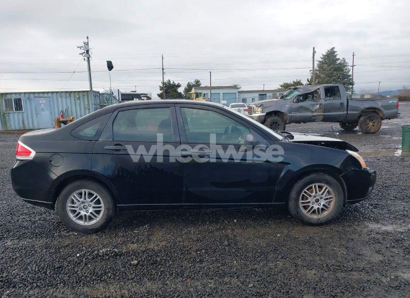 Photo 13 of 2010 Ford Focus SE (VIN 1FAHP3FN1AW108974)