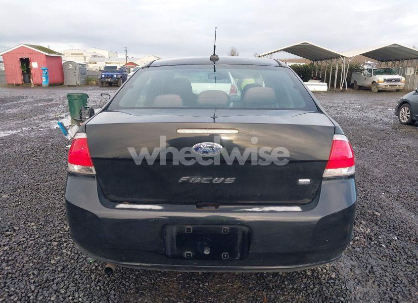 Photo 16 of 2010 Ford Focus SE (VIN 1FAHP3FN1AW108974)