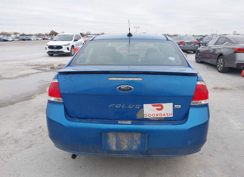 Photo 16 of 2010 Ford Focus SE (VIN 1FAHP3FN1AW109347)