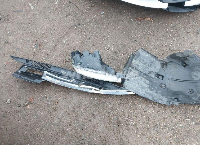 Photo 12 of 2010 Ford Focus SE (VIN 1FAHP3FN1AW158984)