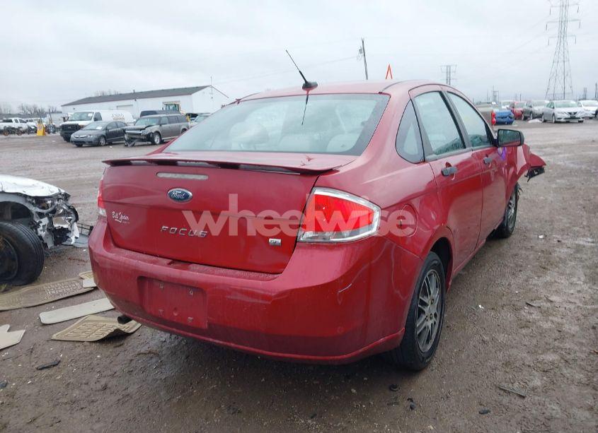 Photo 4 of 2010 Ford Focus SE (VIN 1FAHP3FN1AW158984)