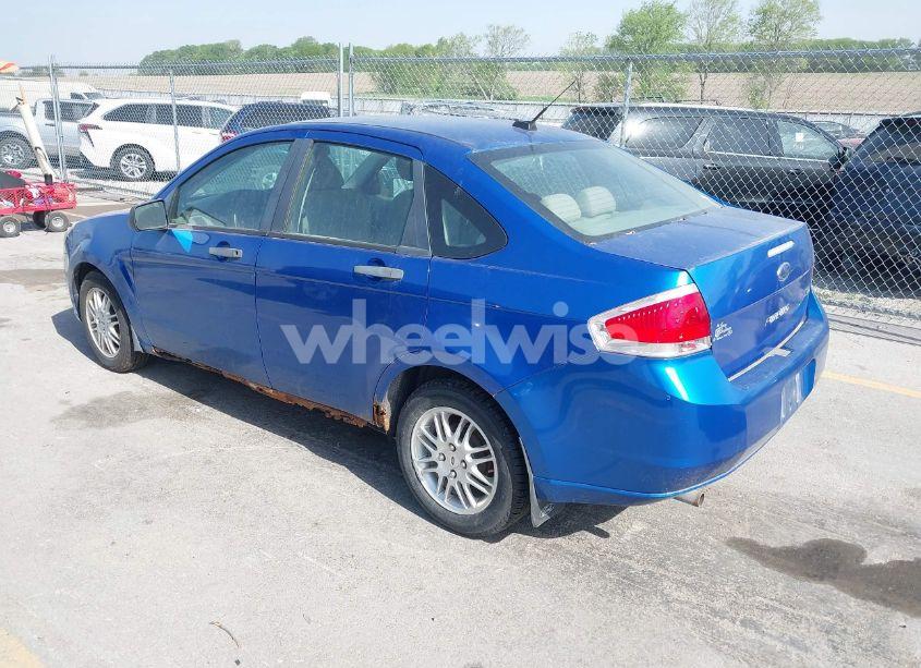 Photo 3 of 2010 Ford Focus SE (VIN 1FAHP3FN1AW167121)