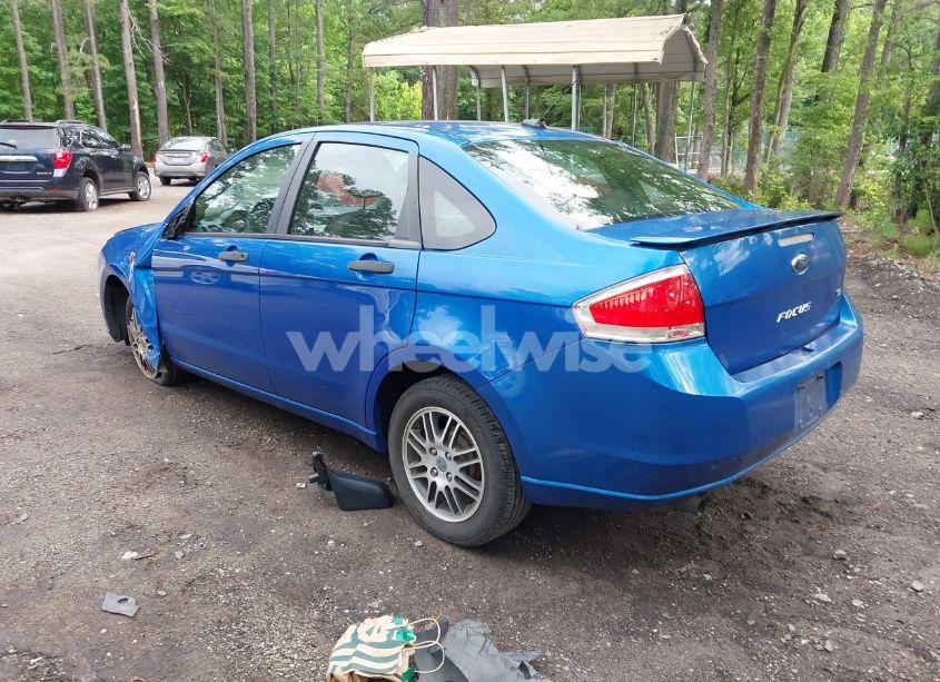 Photo 3 of 2010 Ford Focus SE (VIN 1FAHP3FN1AW275206)