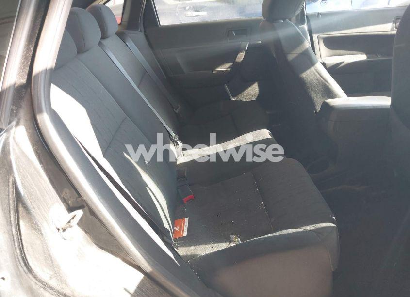 Photo 8 of 2010 Ford Focus SE (VIN 1FAHP3FN1AW284441)