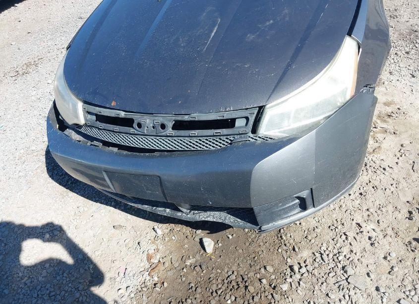 Photo 6 of 2010 Ford Focus SE (VIN 1FAHP3FN1AW287470)