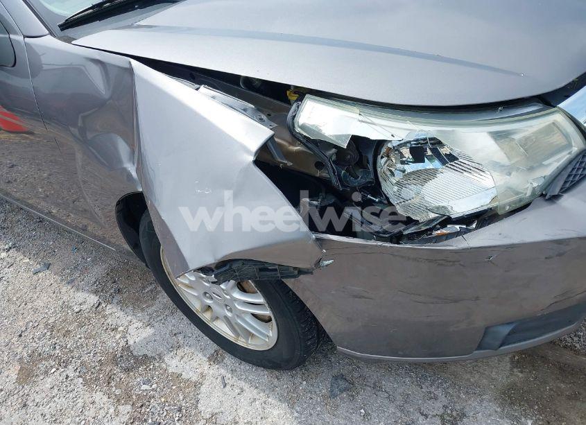 Photo 6 of 2011 Ford Focus SE (VIN 1FAHP3FN1BW101962)