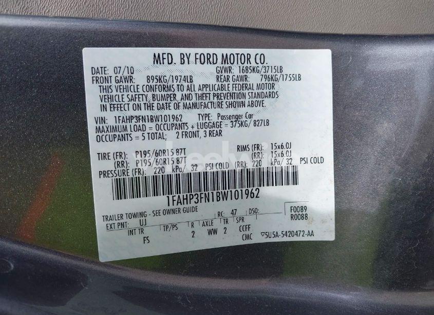 Photo 9 of 2011 Ford Focus SE (VIN 1FAHP3FN1BW101962)