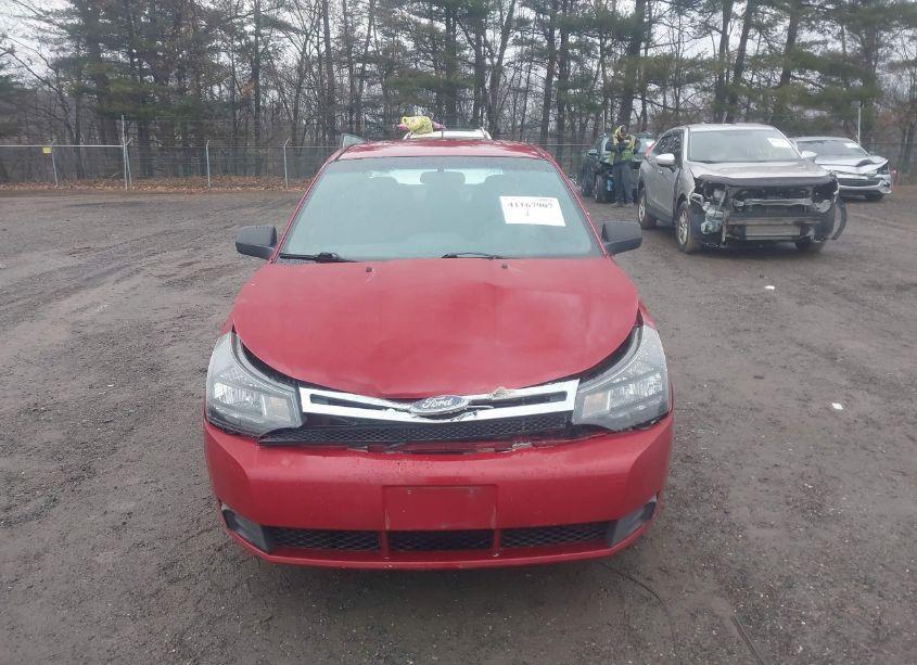 Photo 13 of 2011 Ford Focus SE (VIN 1FAHP3FN1BW129521)