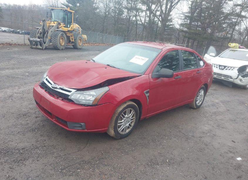 Photo 2 of 2011 Ford Focus SE (VIN 1FAHP3FN1BW129521)