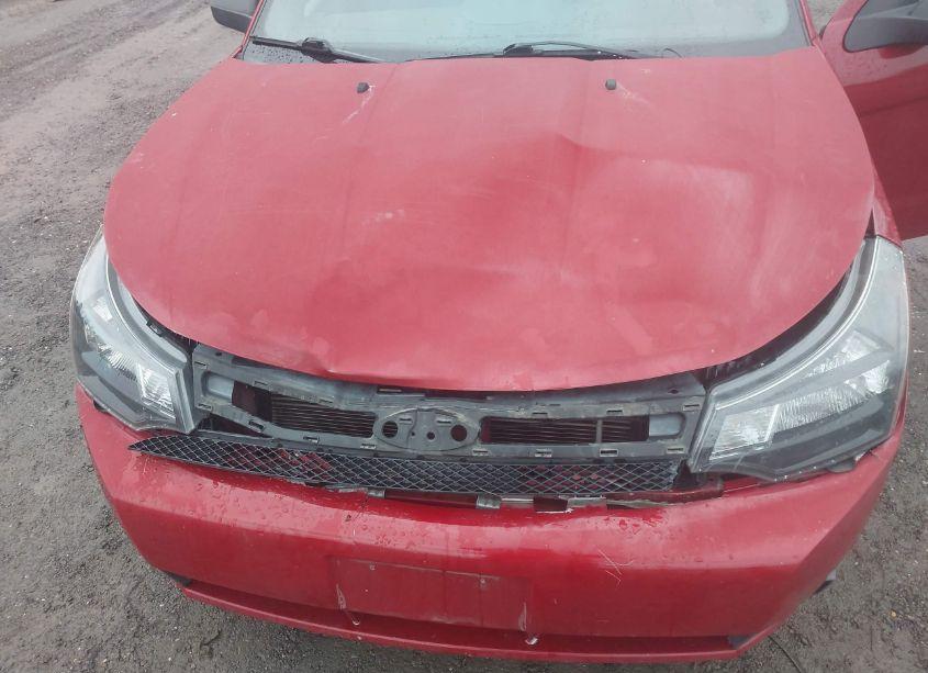 Photo 6 of 2011 Ford Focus SE (VIN 1FAHP3FN1BW129521)