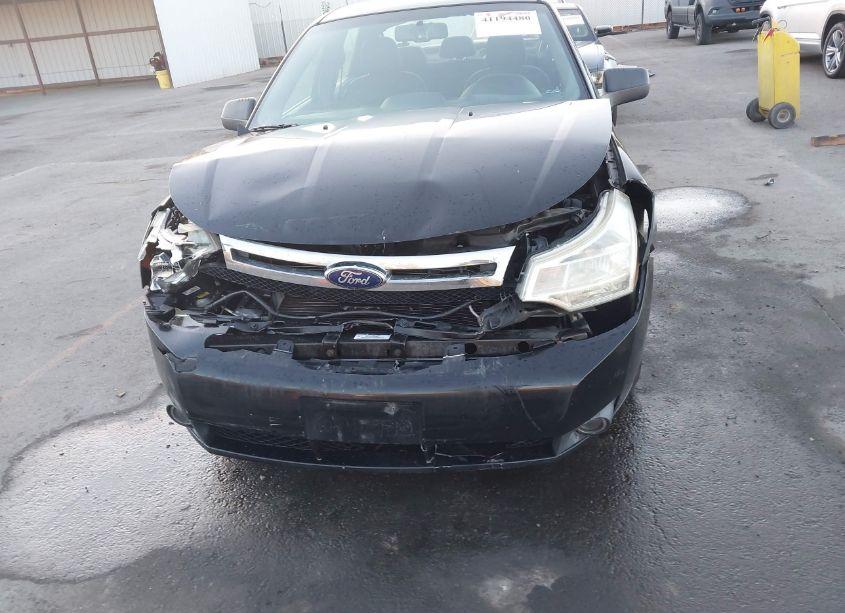 Photo 6 of 2011 Ford Focus SE (VIN 1FAHP3FN1BW149915)