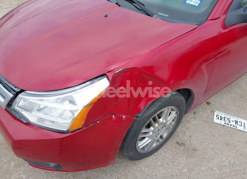 Photo 6 of 2011 Ford Focus SE (VIN 1FAHP3FN1BW162292)