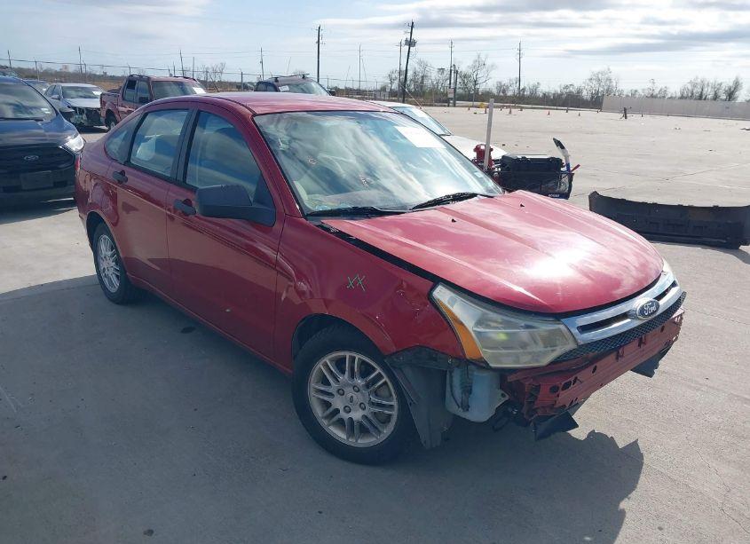 2011 Ford Focus SE (VIN 1FAHP3FN1BW202290) main photo