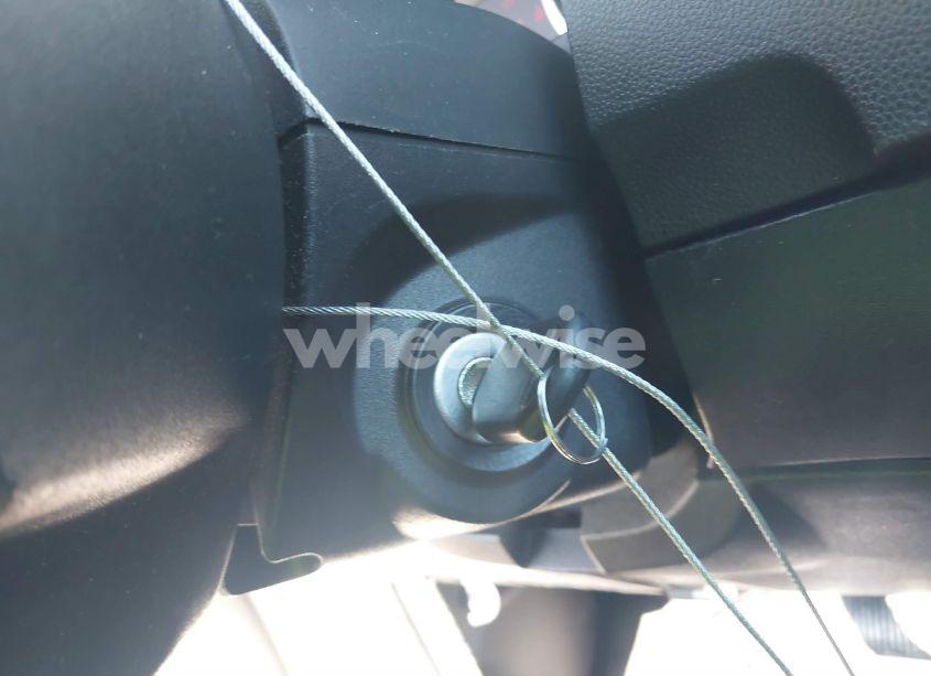 Photo 11 of 2010 Ford Focus SE (VIN 1FAHP3FN2AW118221)