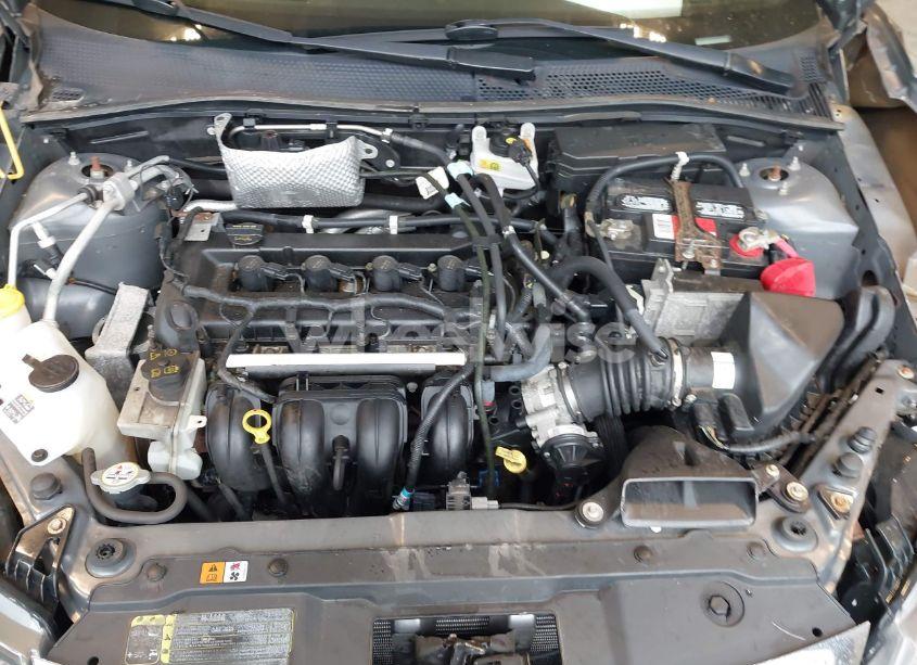 Photo 10 of 2010 Ford Focus SE (VIN 1FAHP3FN2AW120745)