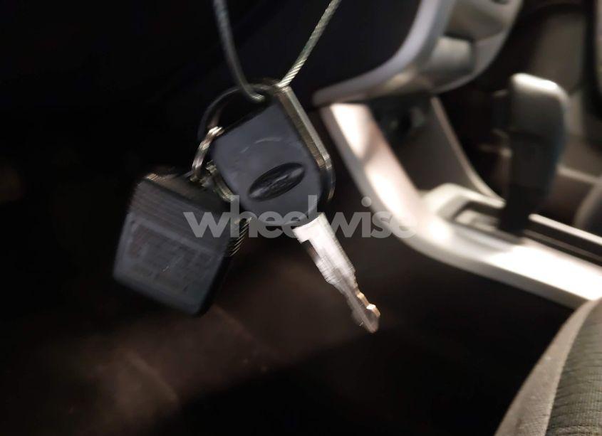 Photo 11 of 2010 Ford Focus SE (VIN 1FAHP3FN2AW120745)