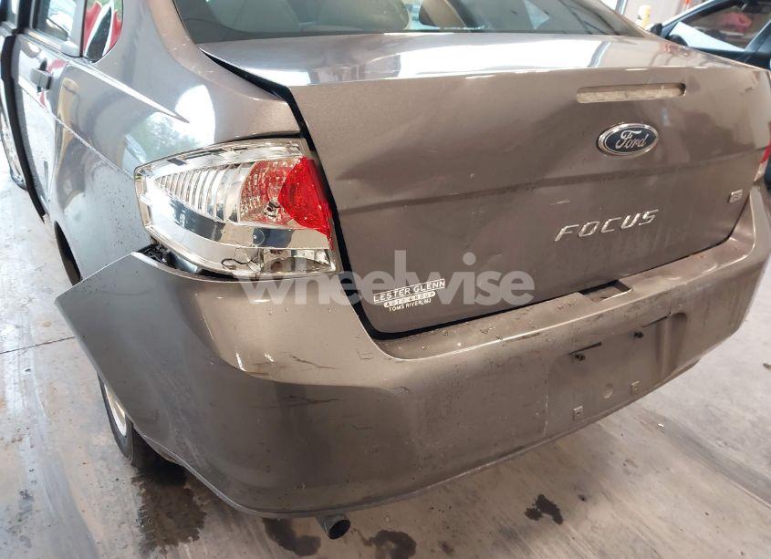 Photo 12 of 2010 Ford Focus SE (VIN 1FAHP3FN2AW120745)