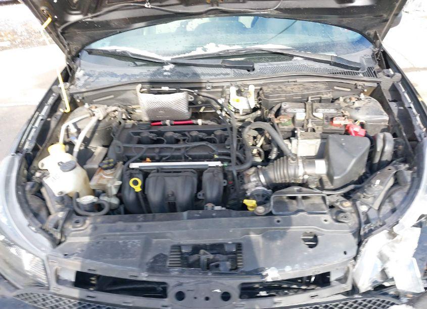 Photo 10 of 2010 Ford Focus SE (VIN 1FAHP3FN2AW144107)