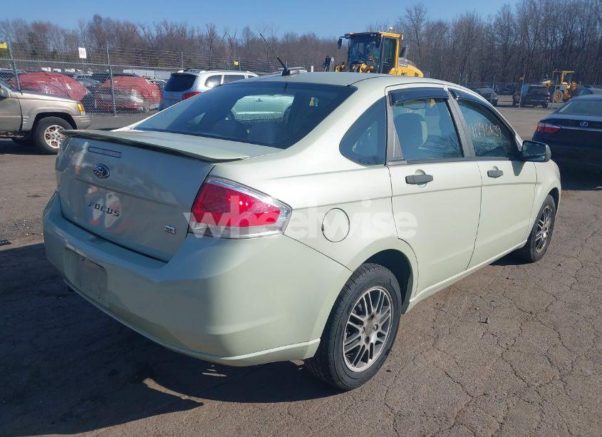 Photo 4 of 2010 Ford Focus SE (VIN 1FAHP3FN2AW178368)