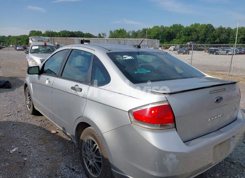 Photo 3 of 2010 Ford Focus SE (VIN 1FAHP3FN2AW207710)