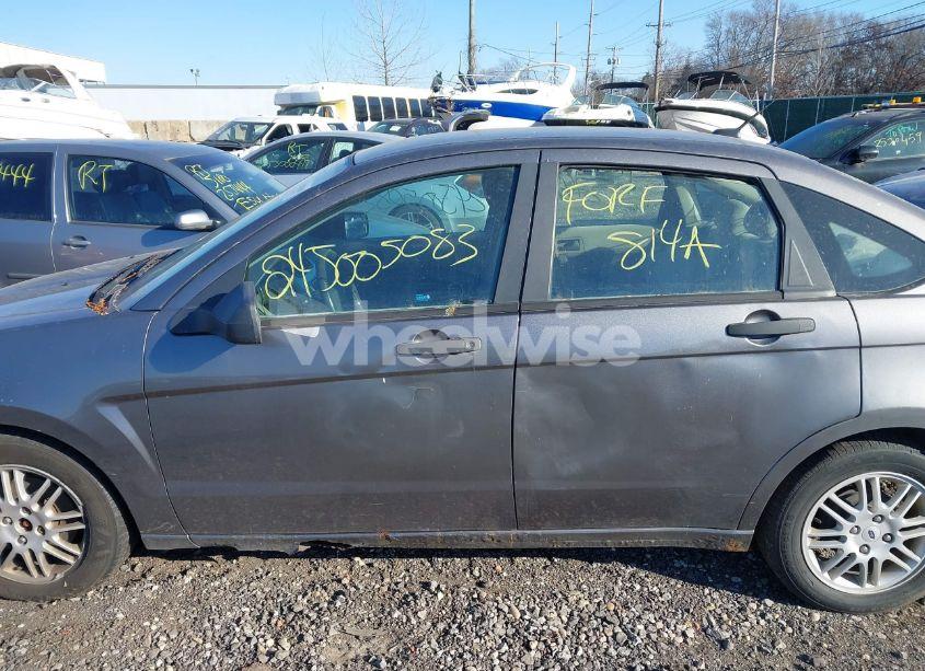 Photo 6 of 2010 Ford Focus SE (VIN 1FAHP3FN2AW213636)