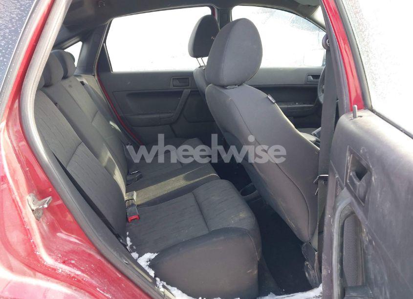 Photo 8 of 2010 Ford Focus SE (VIN 1FAHP3FN2AW214043)