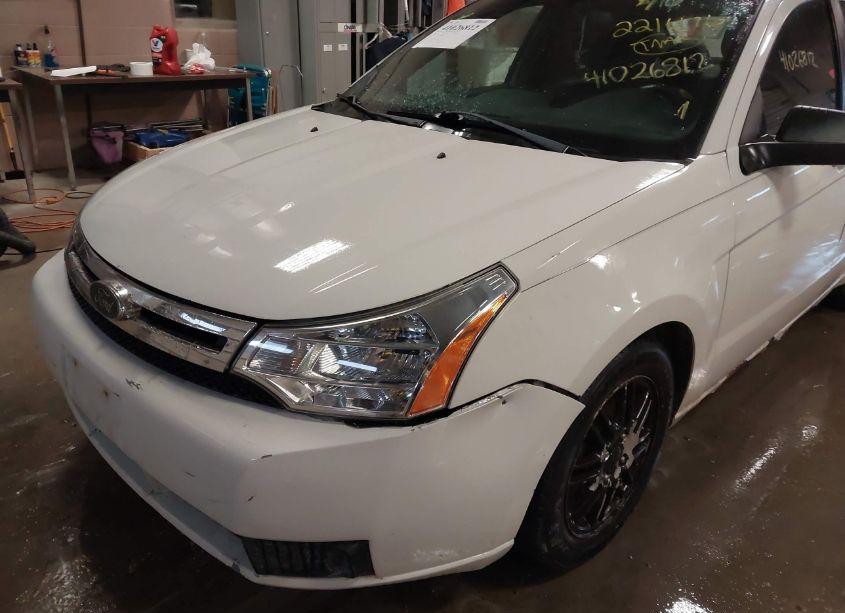 Photo 13 of 2010 Ford Focus SE (VIN 1FAHP3FN2AW221476)