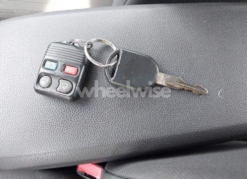 Photo 11 of 2010 Ford Focus SE (VIN 1FAHP3FN2AW239296)