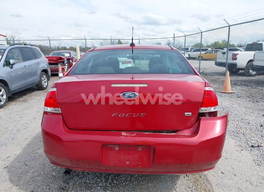 Photo 16 of 2010 Ford Focus SE (VIN 1FAHP3FN2AW239296)