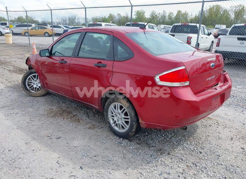 Photo 3 of 2010 Ford Focus SE (VIN 1FAHP3FN2AW239296)