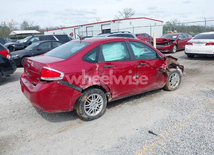 Photo 4 of 2010 Ford Focus SE (VIN 1FAHP3FN2AW239296)