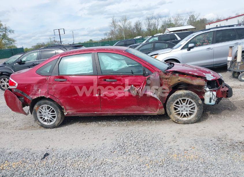 Photo 6 of 2010 Ford Focus SE (VIN 1FAHP3FN2AW239296)