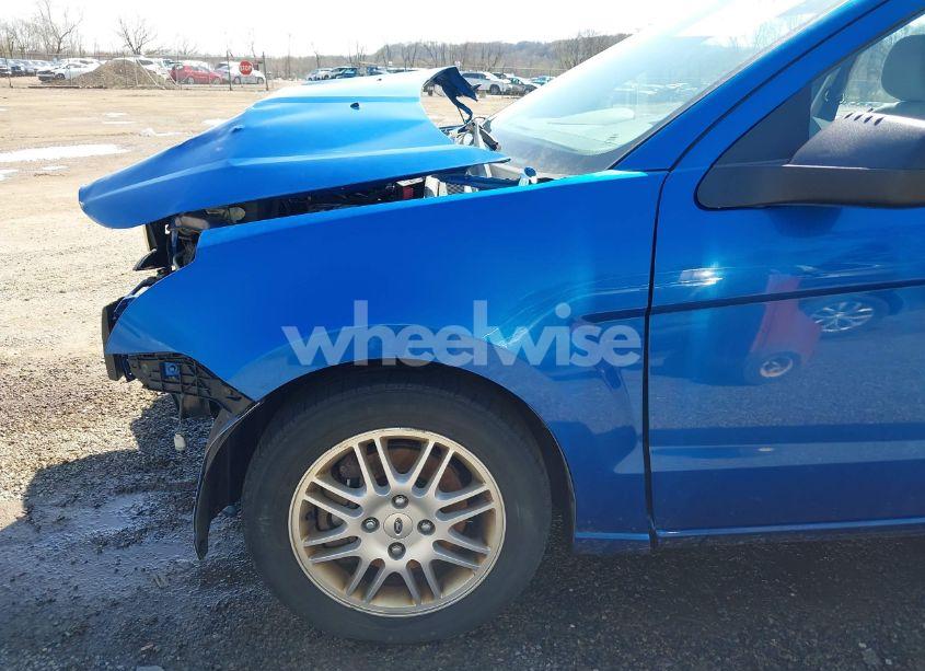 Photo 19 of 2010 Ford Focus SE (VIN 1FAHP3FN2AW278017)