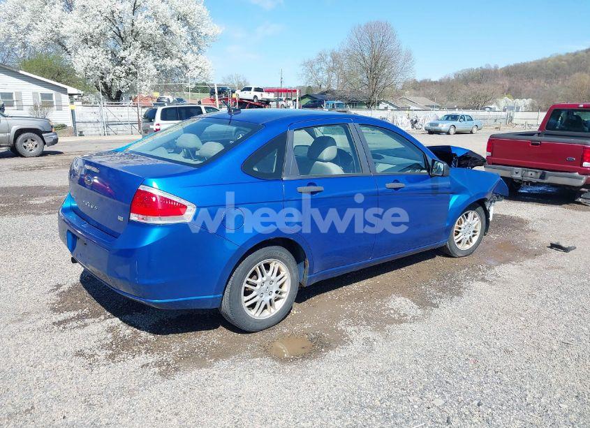 Photo 4 of 2010 Ford Focus SE (VIN 1FAHP3FN2AW278017)