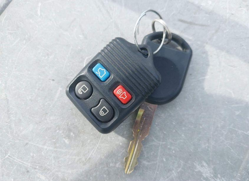 Photo 11 of 2010 Ford Focus SE (VIN 1FAHP3FN2AW282147)