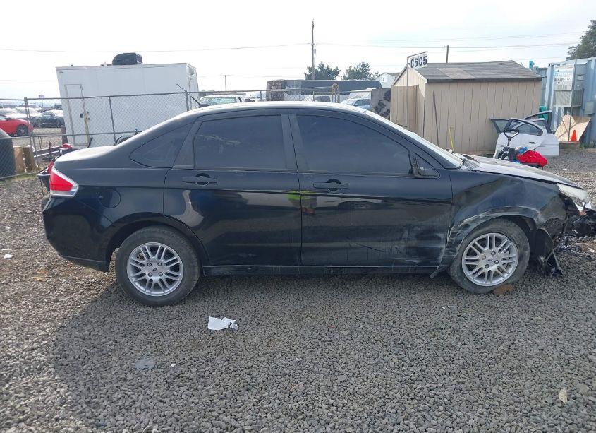 Photo 13 of 2010 Ford Focus SE (VIN 1FAHP3FN2AW282147)