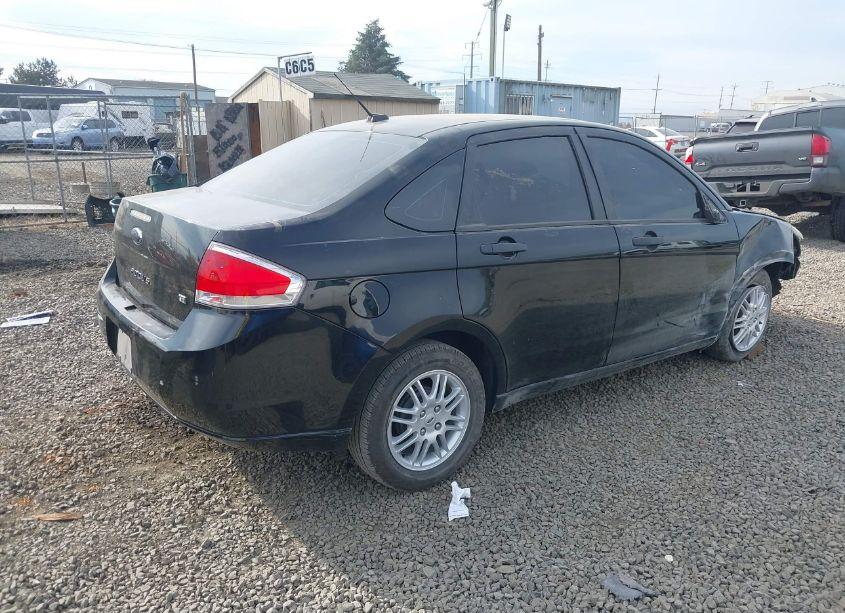 Photo 4 of 2010 Ford Focus SE (VIN 1FAHP3FN2AW282147)