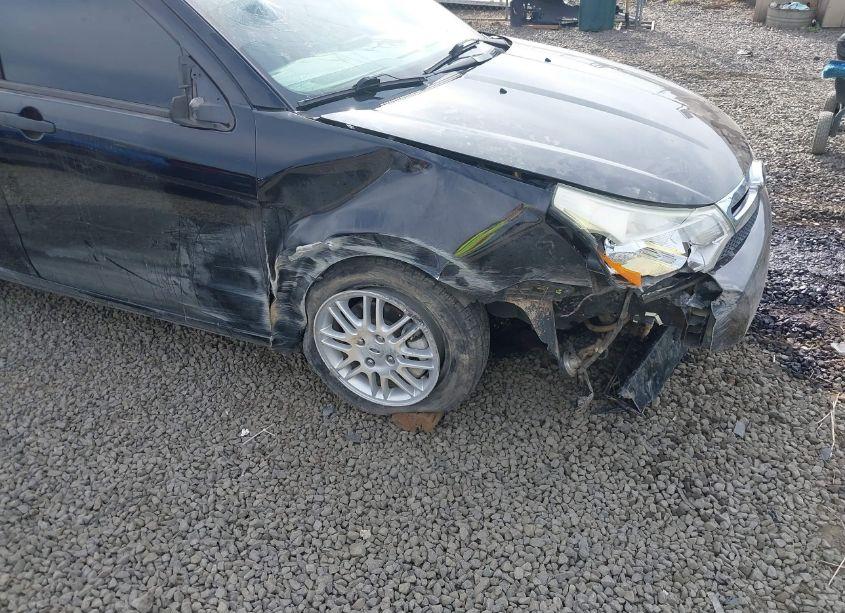 Photo 6 of 2010 Ford Focus SE (VIN 1FAHP3FN2AW282147)