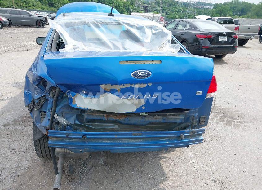 Photo 6 of 2010 Ford Focus SE (VIN 1FAHP3FN2AW285243)