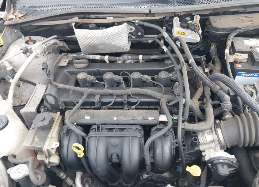 Photo 10 of 2010 Ford Focus SE (VIN 1FAHP3FN2AW294394)