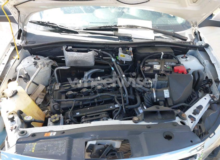Photo 10 of 2011 Ford Focus SE (VIN 1FAHP3FN2BW100531)