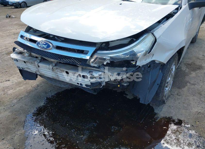 Photo 6 of 2011 Ford Focus SE (VIN 1FAHP3FN2BW100531)