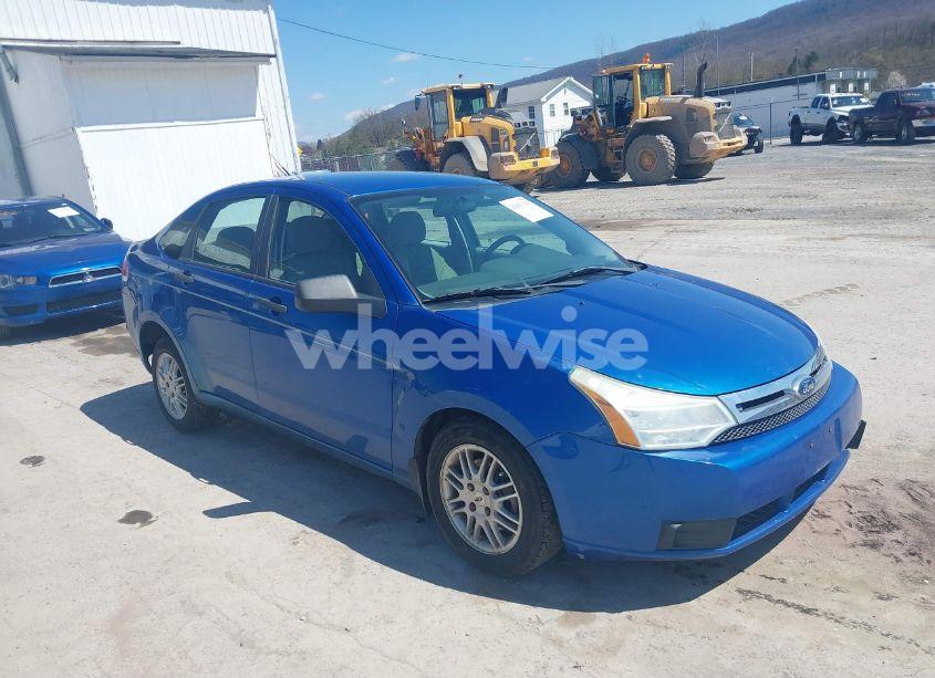 2011 Ford Focus SE (VIN 1FAHP3FN2BW111187) main photo