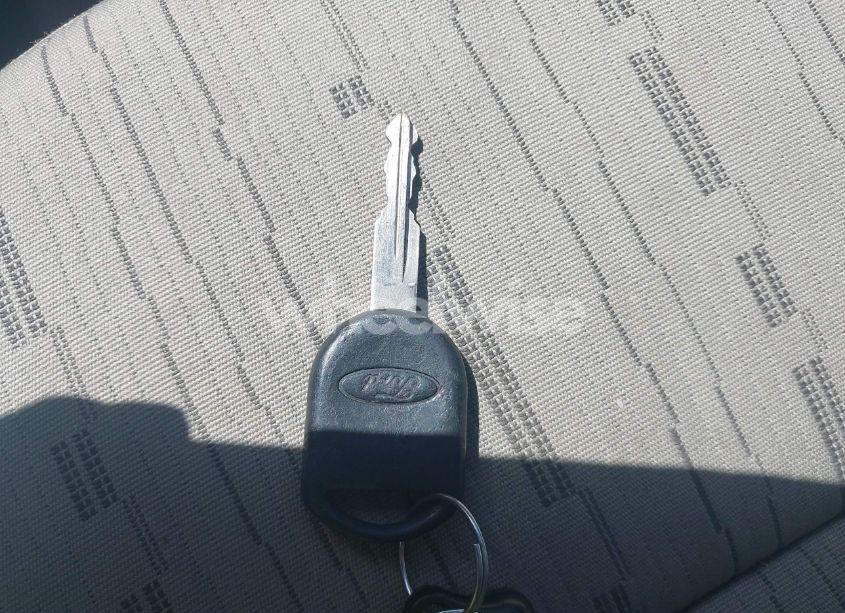 Photo 11 of 2011 Ford Focus SE (VIN 1FAHP3FN2BW111187)