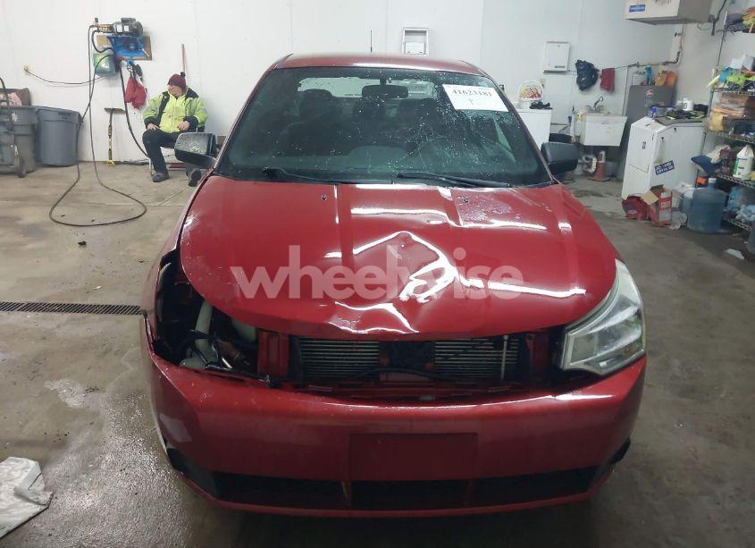 Photo 13 of 2011 Ford Focus SE (VIN 1FAHP3FN2BW116213)