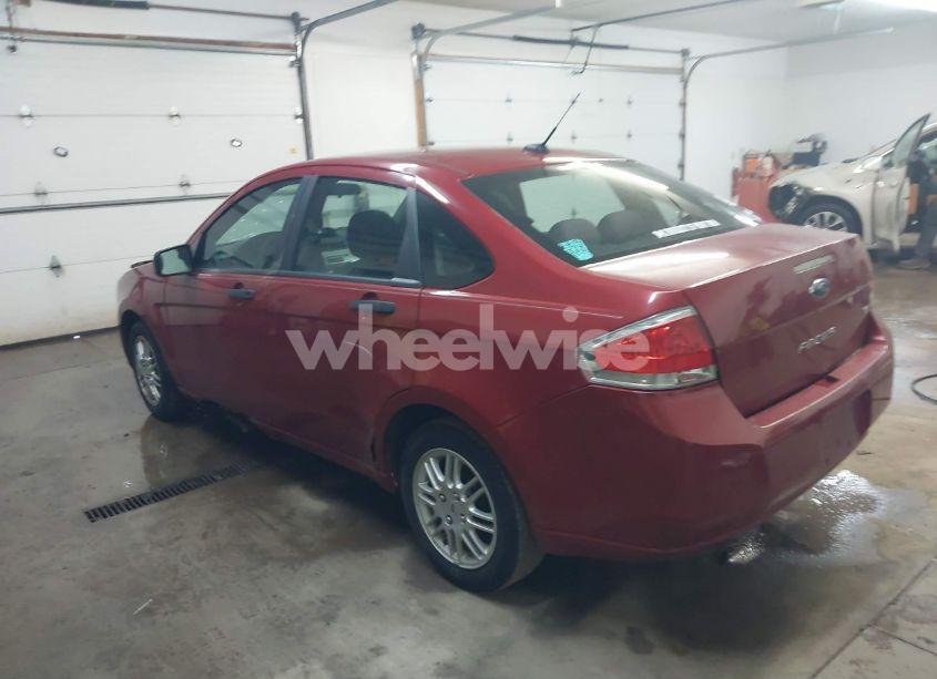 Photo 3 of 2011 Ford Focus SE (VIN 1FAHP3FN2BW116213)