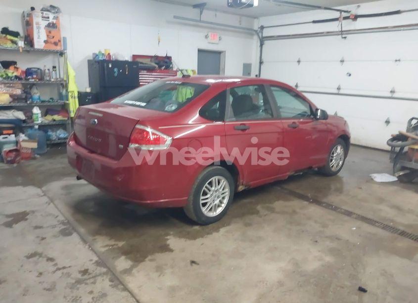 Photo 4 of 2011 Ford Focus SE (VIN 1FAHP3FN2BW116213)