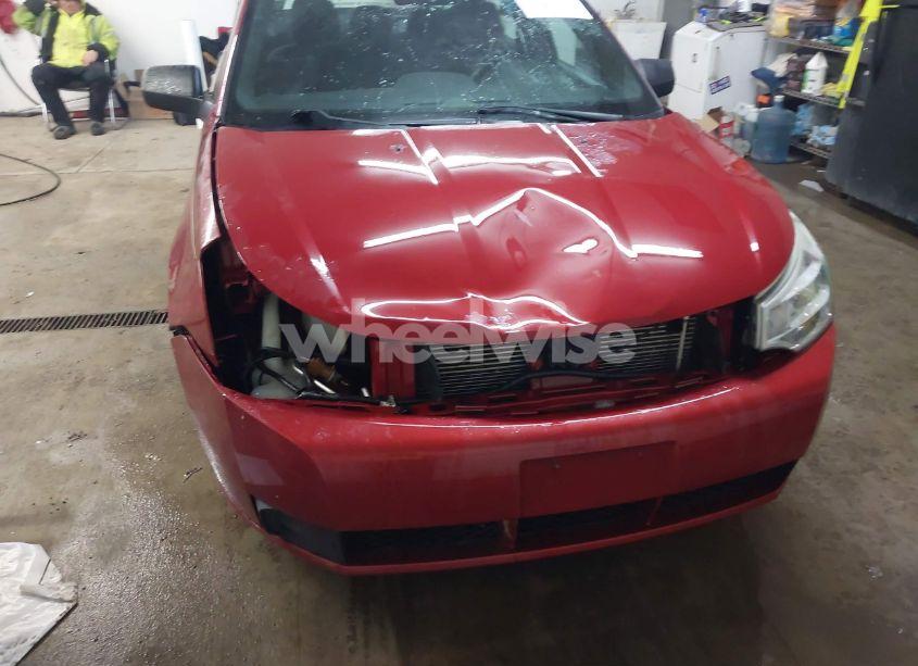 Photo 6 of 2011 Ford Focus SE (VIN 1FAHP3FN2BW116213)