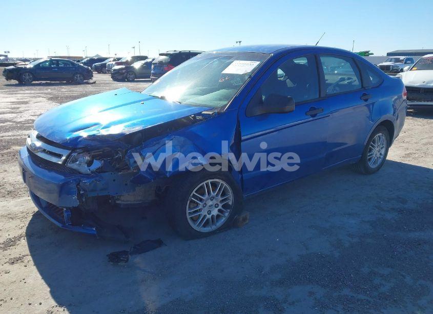 Photo 2 of 2011 Ford Focus SE (VIN 1FAHP3FN2BW117507)