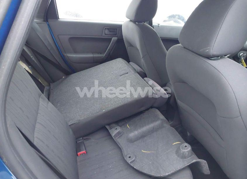Photo 8 of 2011 Ford Focus SE (VIN 1FAHP3FN2BW126417)